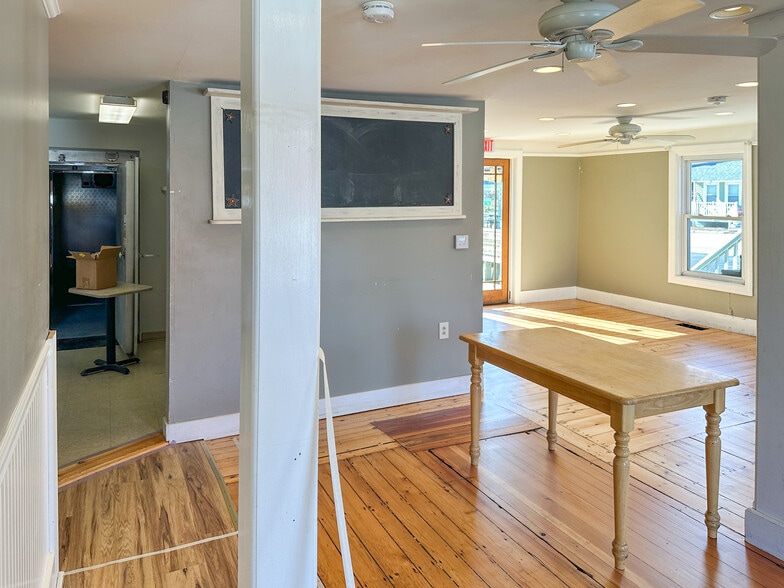 31 Central Square, Troy, NH à louer - Photo du bâtiment - Image 2 de 58