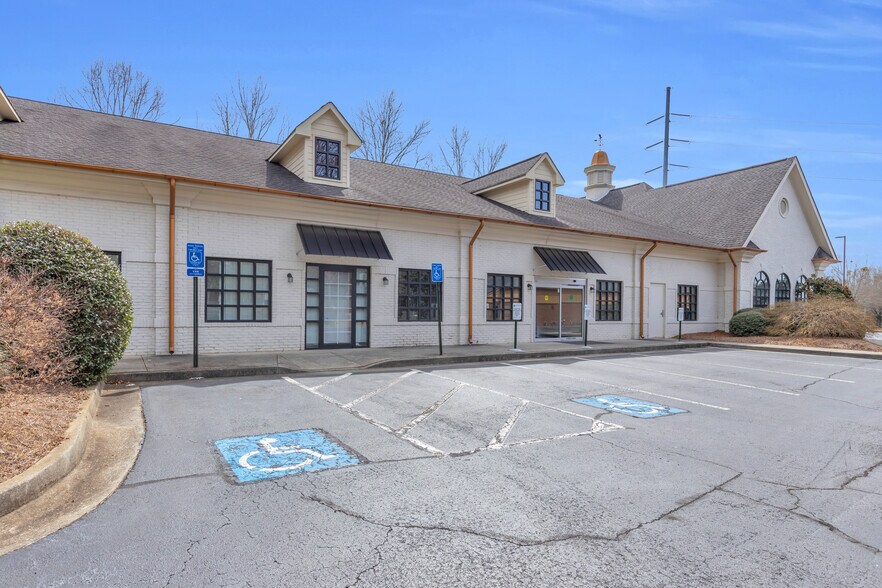 3870 Pleasant Hill Rd, Duluth, GA for sale - Building Photo - Image 3 of 6