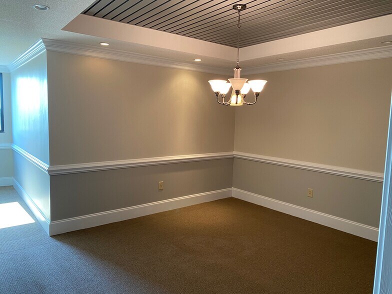 507 N Davis Rd, Warner Robins, GA à louer - Photo intérieure - Image 2 de 7