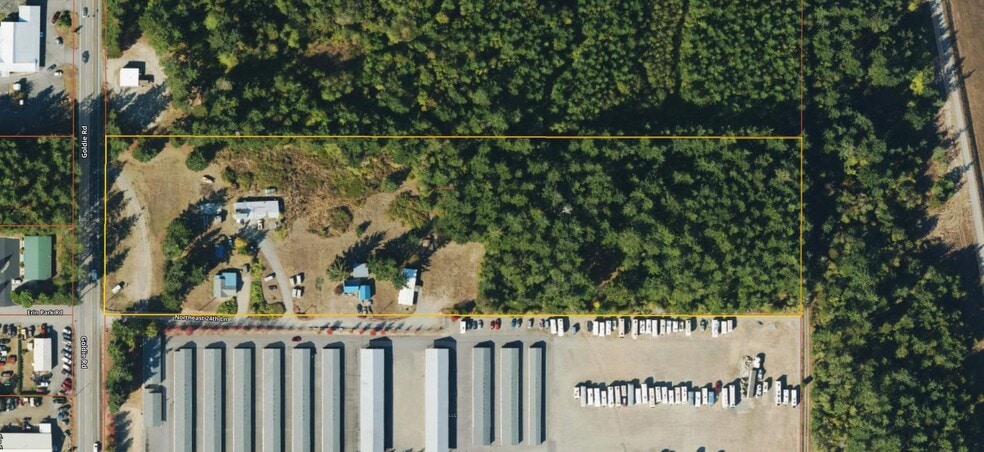 900 NE 24th Ln, Oak Harbor, WA à vendre - Photo du bâtiment - Image 2 de 20