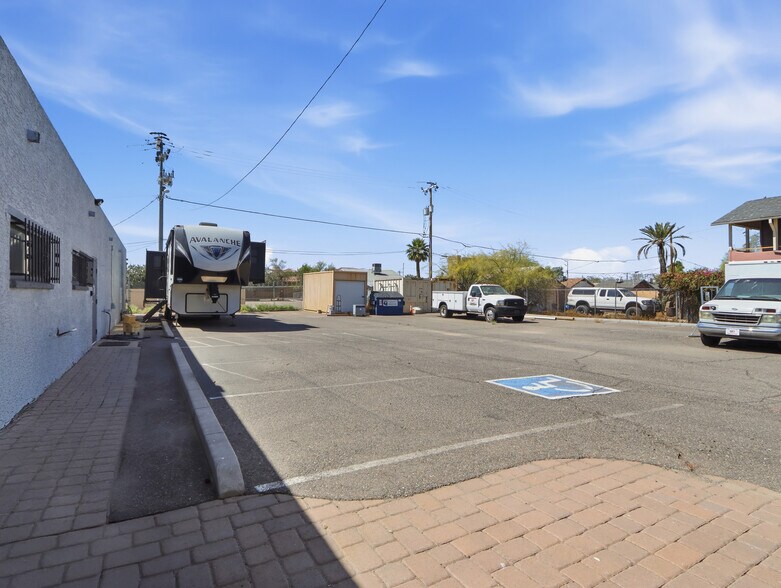 420 N 15th Ave, Phoenix, AZ à vendre - Photo du bâtiment - Image 3 de 29