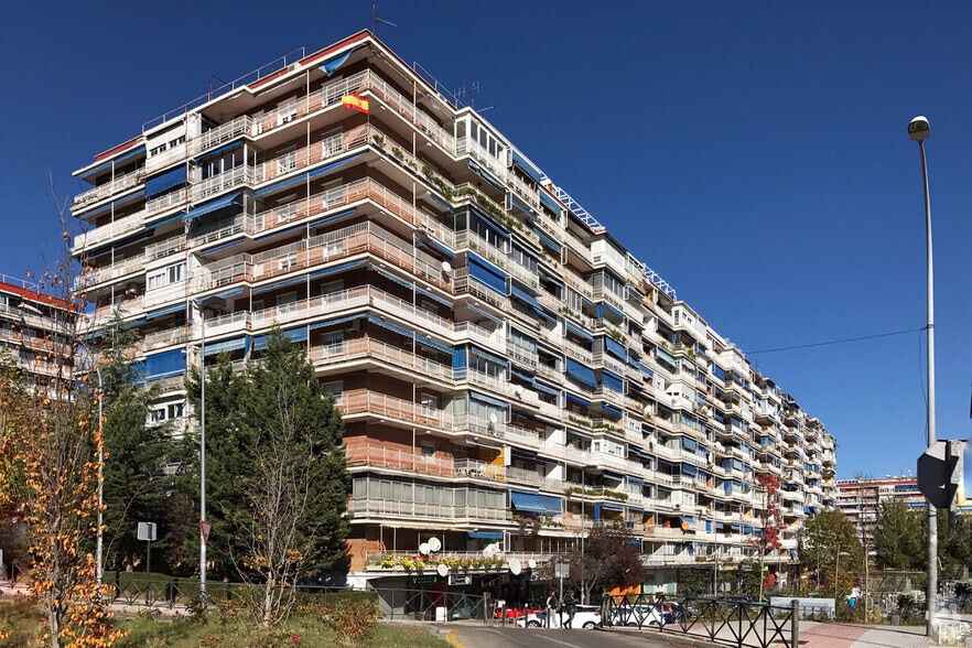 Calle Príncipe Don Juan Carlos, 2, Alcorcón, Madrid for sale - Primary Photo - Image 1 of 2