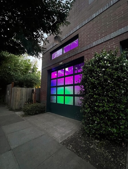 7321-7327 N Charleston Ave, Portland, OR for lease - Building Photo - Image 3 of 12