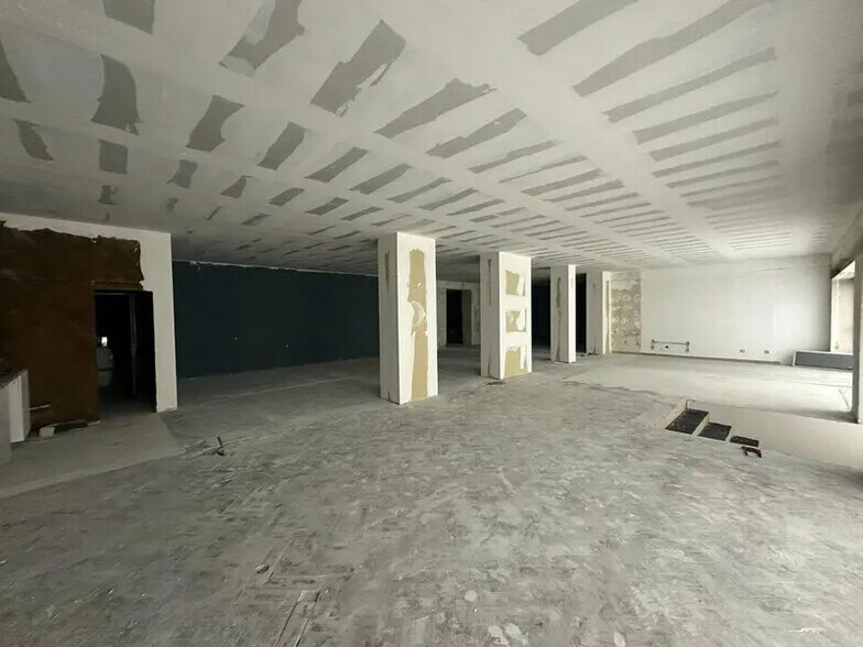 Office in Strasbourg for lease - Interior Photo - Image 3 of 5