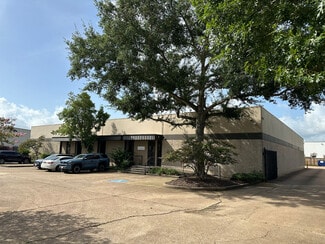 Plus de détails pour 10011 W Gulf Bank Rd, Houston, TX - Bureau, Industriel à louer