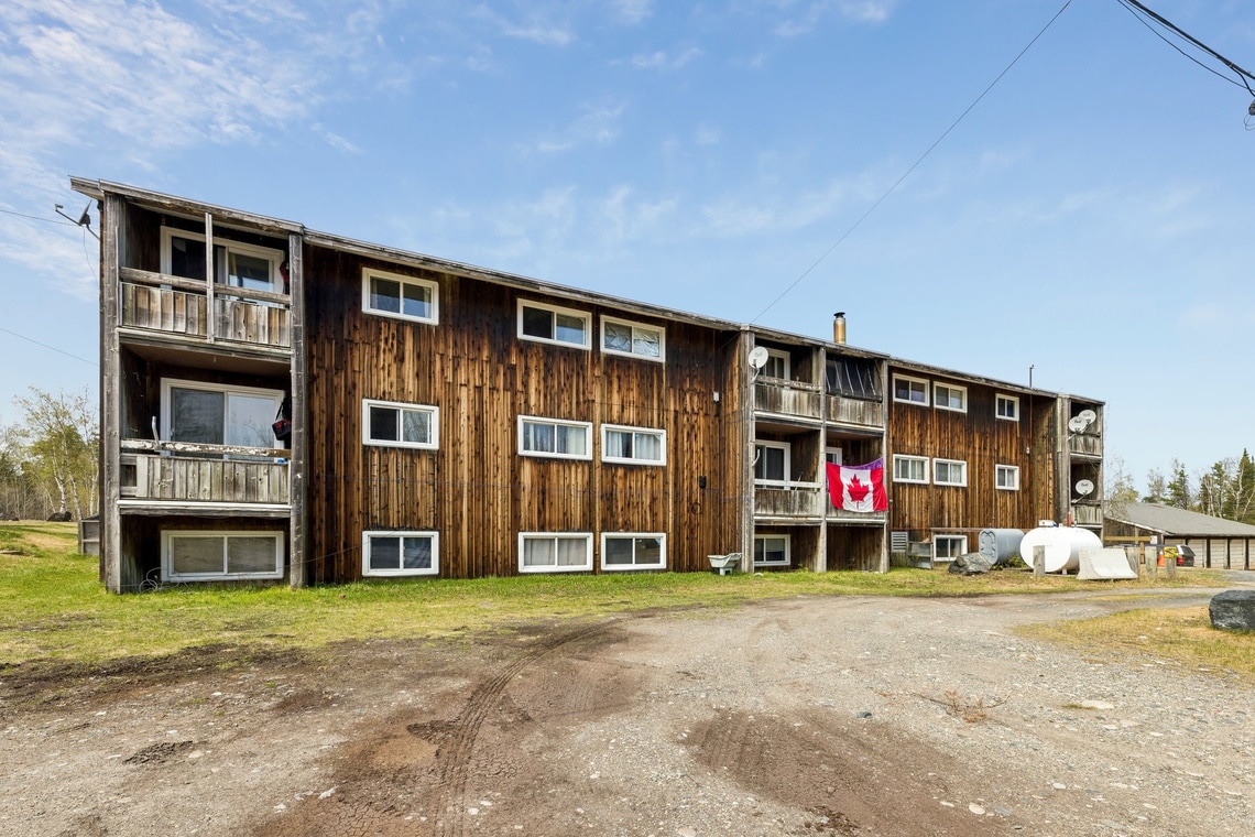 44 Koval St, Pickle Lake, ON à vendre Photo du bâtiment- Image 1 de 16