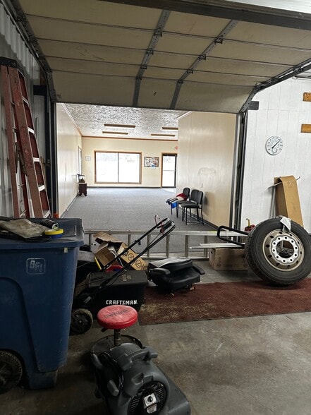 25935 State Route 7, Marietta, OH for lease - Building Photo - Image 3 of 13