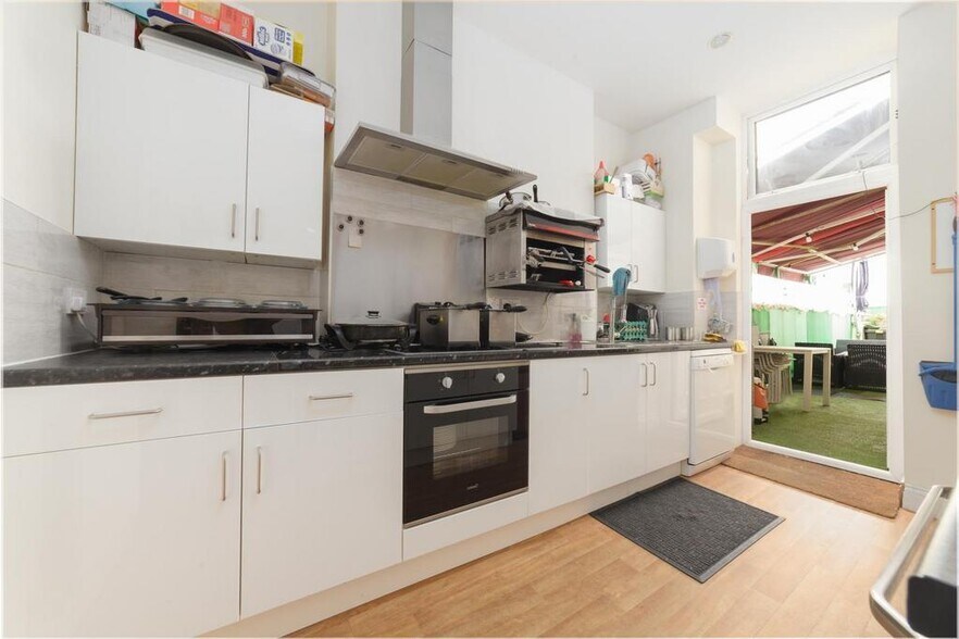 5 Empress Drive, Douglas à vendre - Photo du bâtiment - Image 3 de 26