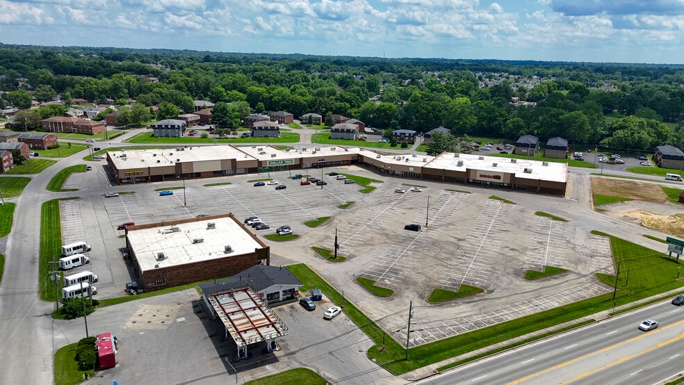 3449 Breckenridge Ln, Louisville, KY à louer - Photo du bâtiment - Image 3 de 18