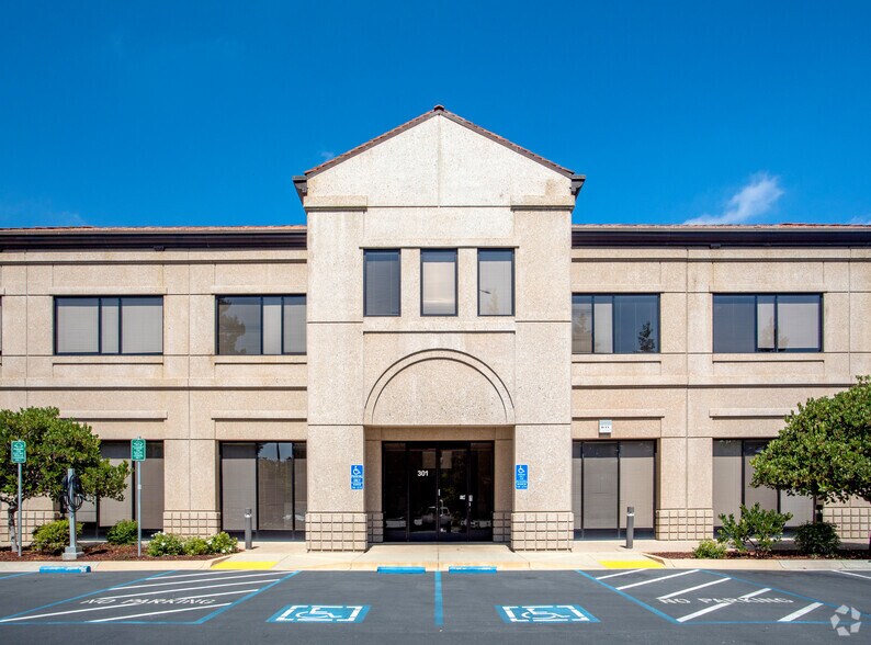 301 N Whisman Rd, Mountain View, CA for lease - Building Photo - Image 2 of 10