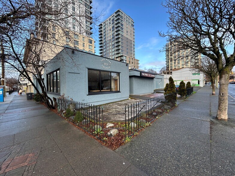 866 Yates St, Victoria, BC à vendre - Photo du bâtiment - Image 2 de 6