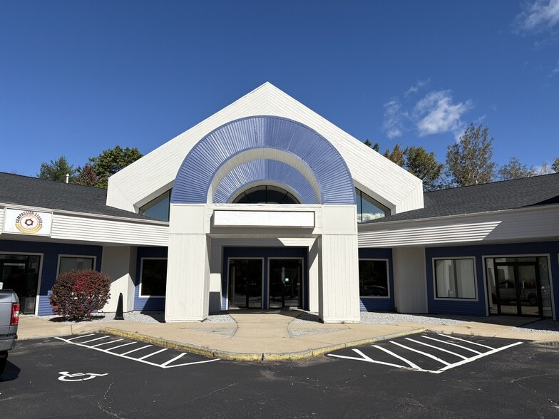 108 Fisherville Rd, Concord, NH for lease - Primary Photo - Image 1 of 15