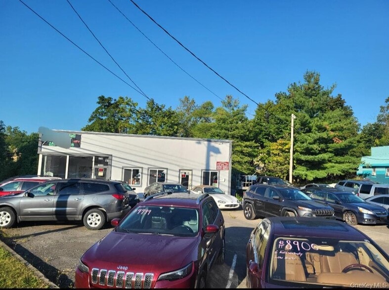 268 Windsor Hwy, New Windsor Township, NY for sale - Building Photo - Image 2 of 12