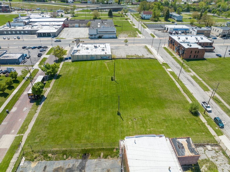 114 19th St, Toledo, OH for sale - Aerial - Image 2 of 6