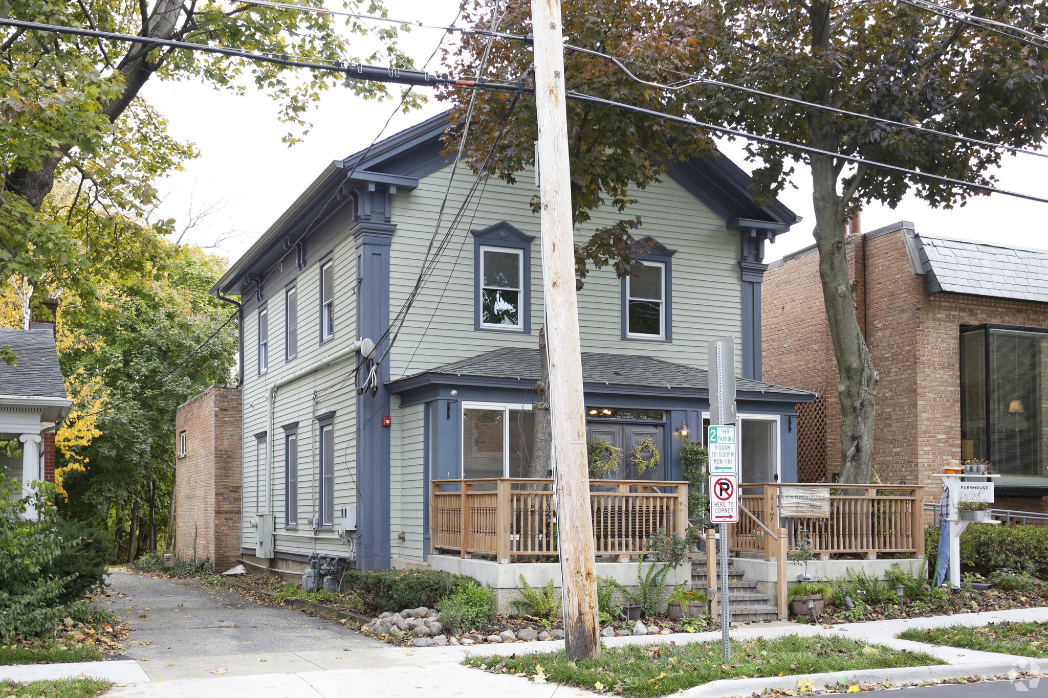 117 North Ave, Barrington, IL à louer Photo principale- Image 1 de 11