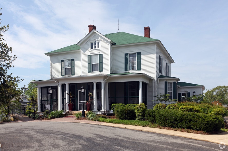 485 Main St, Prince Frederick, MD for sale - Primary Photo - Image 1 of 17