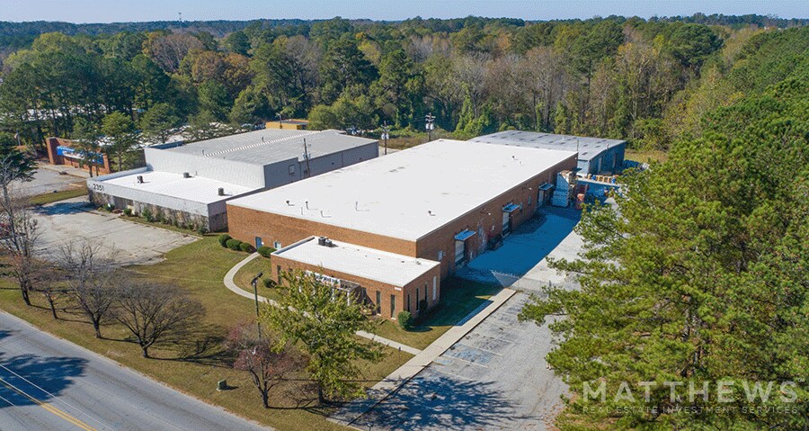 2265 Lithonia Industrial Blvd, Lithonia, GA for lease Primary Photo- Image 1 of 6