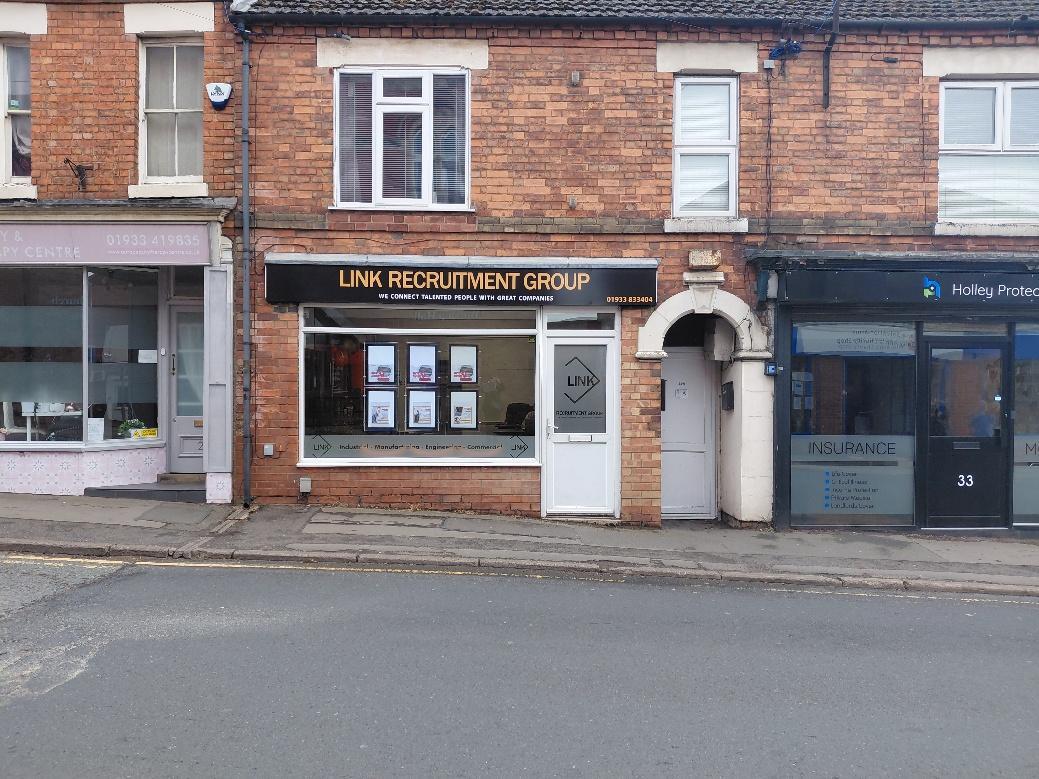 31 Church St, Rushden for lease Building Photo- Image 1 of 1