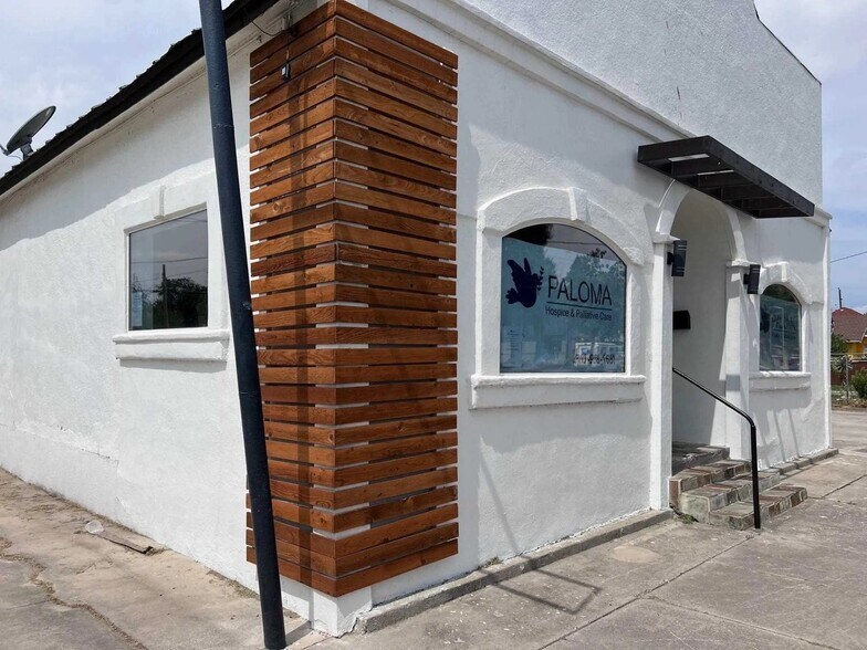 500 N Main St, Del Rio, TX à vendre - Photo du bâtiment - Image 2 de 15