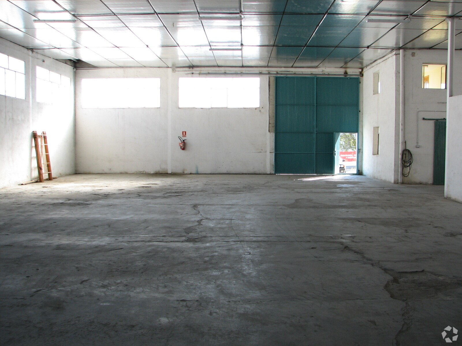 Industrial in Valdemoro, Madrid for sale Primary Photo- Image 1 of 13
