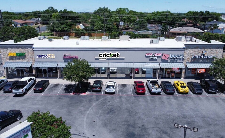 1030 Norwood Park Blvd, Austin, TX à louer - Photo du bâtiment - Image 3 de 6