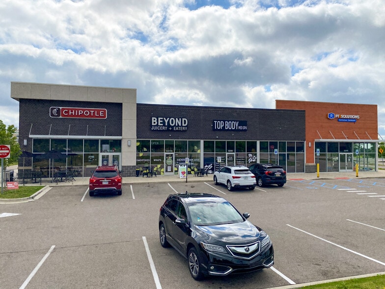 5296-5322 Crooks Rd, Troy, MI for lease - Building Photo - Image 1 of 7