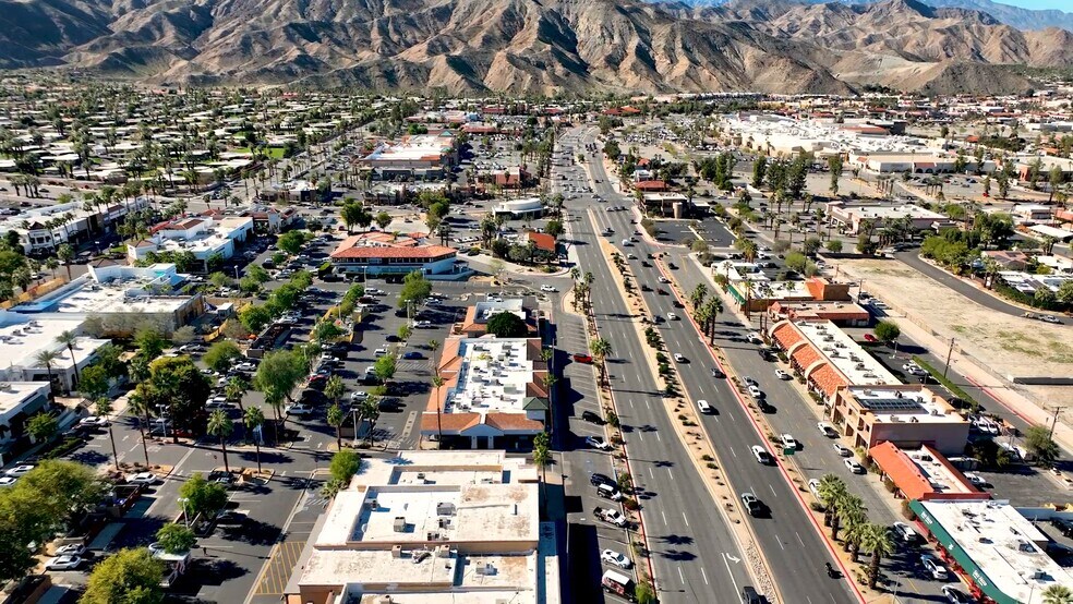 73241 Highway 111, Palm Desert, CA à louer - Vidéo sur l’inscription commerciale - Image 2 de 19