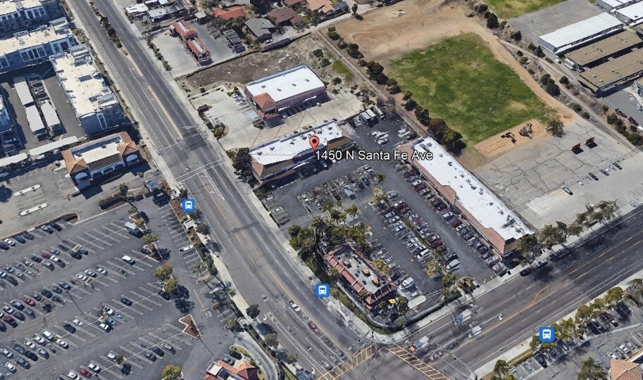 1450-1470 N Santa Fe Ave, Vista, CA à louer - Photo du bâtiment - Image 2 de 6