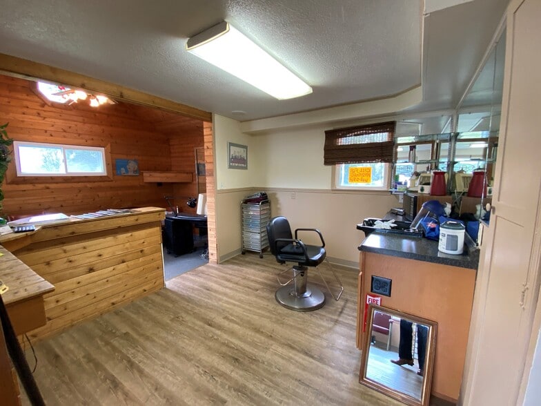 2404 Union Rd, Cheektowaga, NY à vendre - Photo du bâtiment - Image 2 de 19