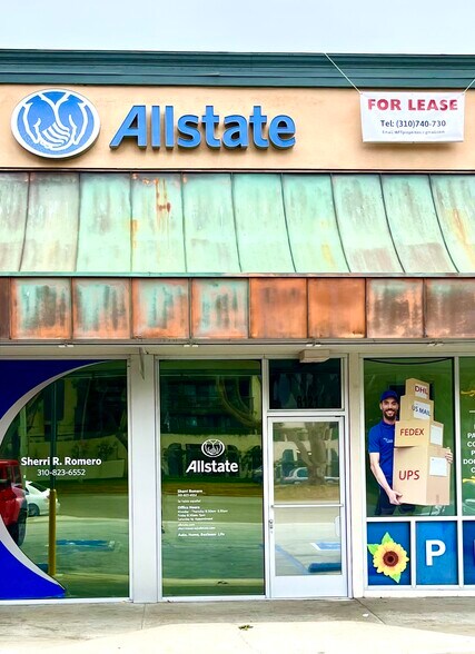 8101-8139 W Manchester Ave, Playa Del Rey, CA à louer - Photo du bâtiment - Image 2 de 6