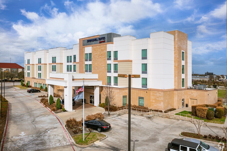 5851 Rogerdale Rd, Houston, TX à vendre - Photo principale - Image 1 de 4
