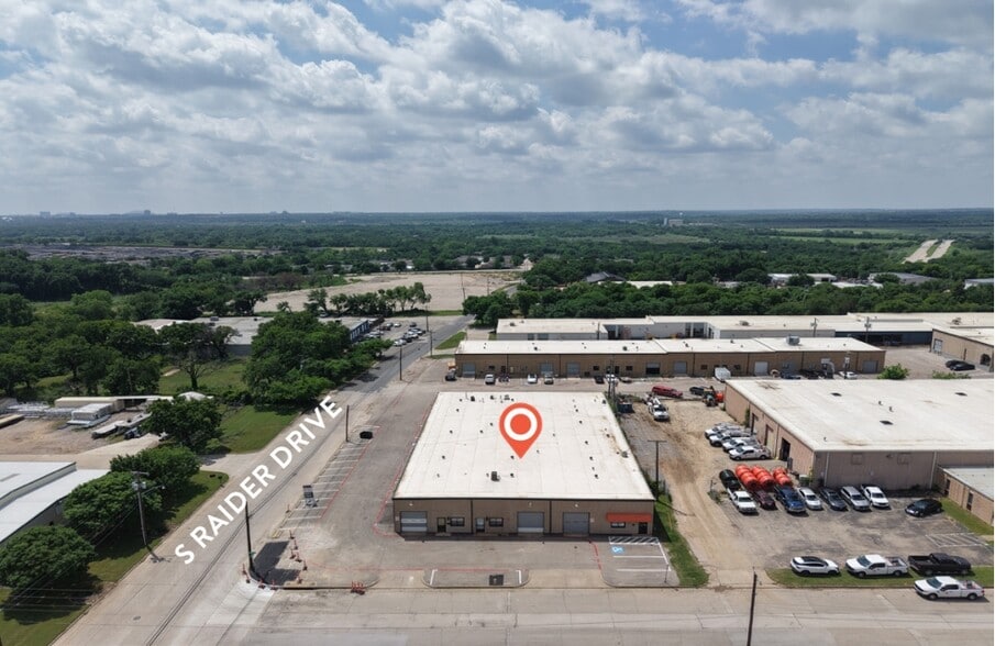 3425 Raider Dr, Hurst, TX for lease - Building Photo - Image 2 of 10