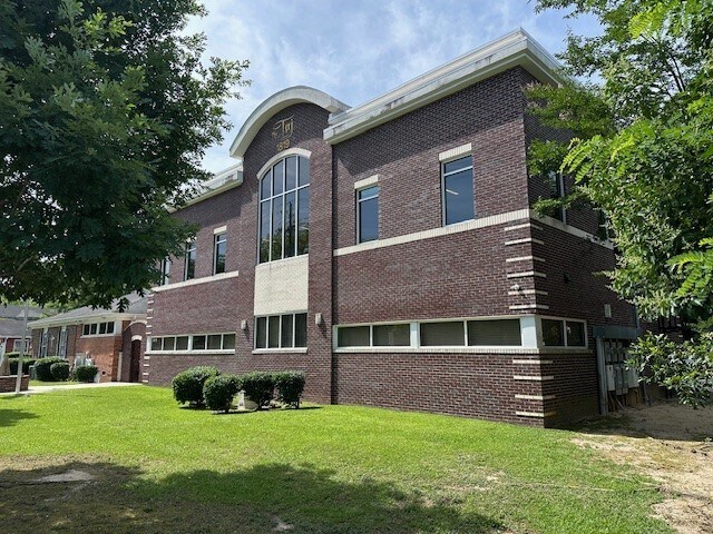 1819 Fort Bragg Rd, Fayetteville, NC à louer - Photo du bâtiment - Image 3 de 13