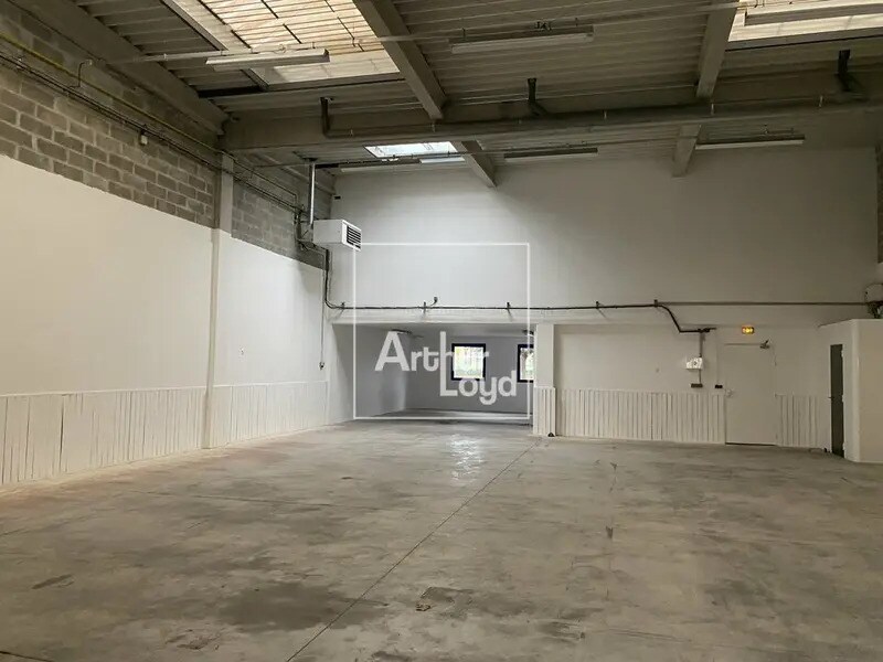 Flex in Lieusaint for lease Interior Photo- Image 1 of 4