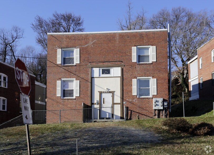 2895 Hartford St SE, Washington, DC à vendre - Photo du bâtiment - Image 2 de 4