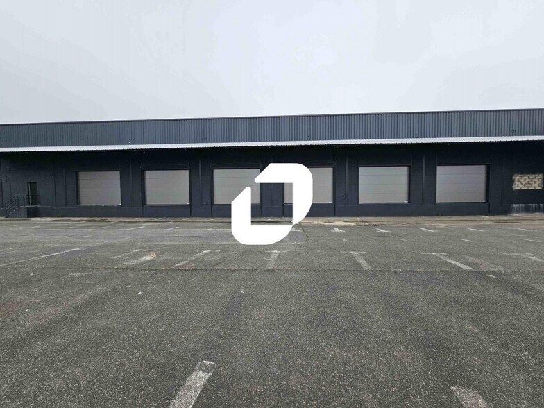 Flex dans Le Mesnil-Amelot à louer - Photo du bâtiment - Image 3 de 13