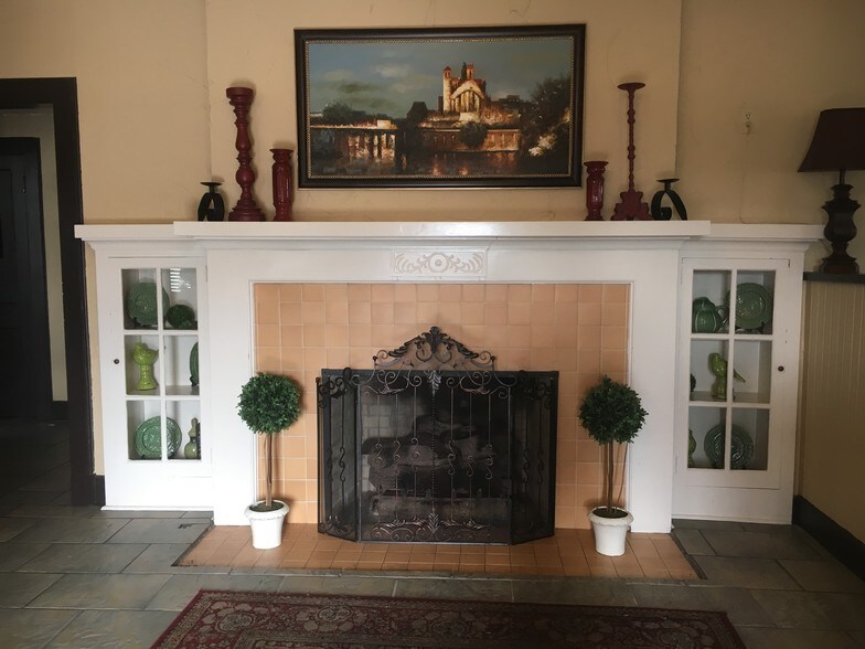 8556 Macon Rd, Cordova, TN à vendre - Photo du bâtiment - Image 2 de 32