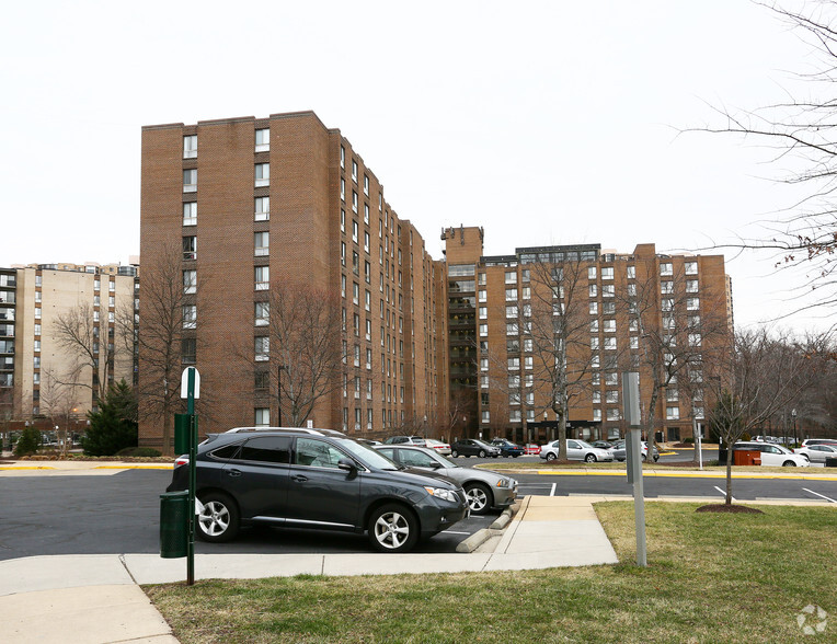 6034 Richmond Hwy, Alexandria, VA for sale - Primary Photo - Image 1 of 1