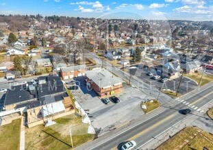 4790 Derry St, Harrisburg, PA à louer Photo du bâtiment- Image 1 de 1