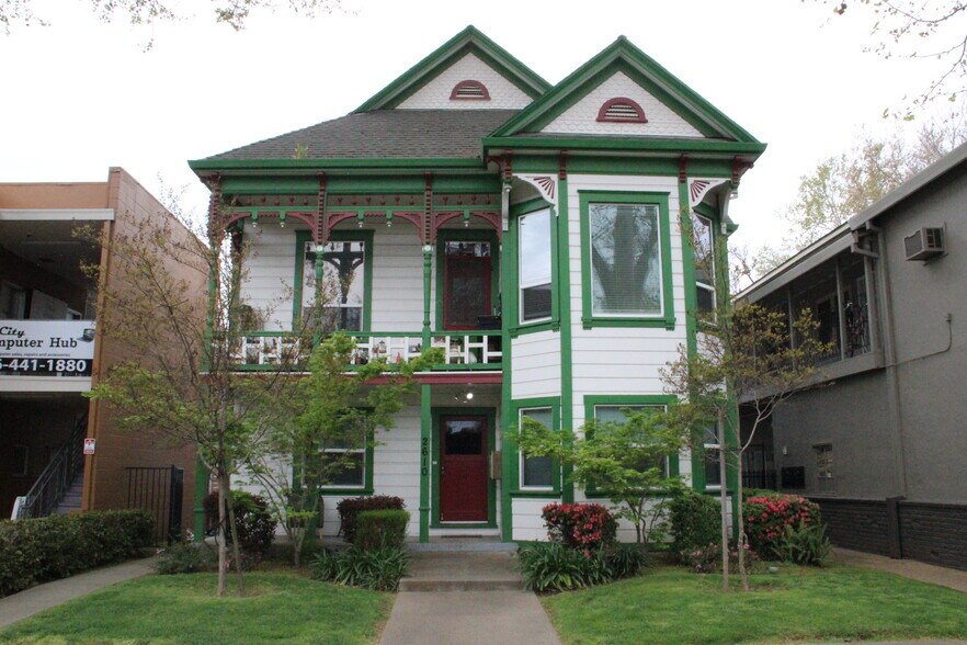 2610 J St, Sacramento, CA à vendre - Photo du bâtiment - Image 1 de 3