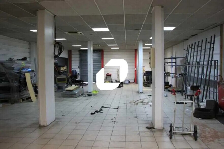 Flex in Roissy-en-Brie for lease - Interior Photo - Image 3 of 7