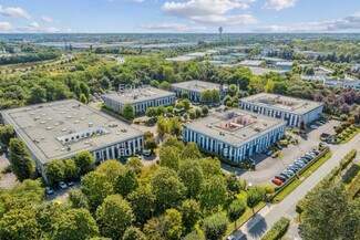 Plus de détails pour Local d'activités à louer