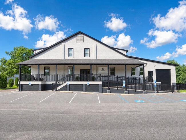 Plus de détails pour 110 Richardson Ave, Swedesboro, NJ - Local d'activités à louer