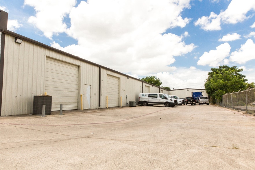 2603 Southwell Rd, Dallas, TX for lease - Other - Image 3 of 14