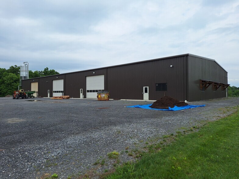 1655 Mountain Rd, Newburg, PA à vendre - Photo du bâtiment - Image 3 de 8