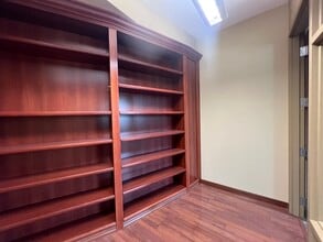 124 Walnut St E, Mankato, MN for lease Interior Photo- Image 2 of 5