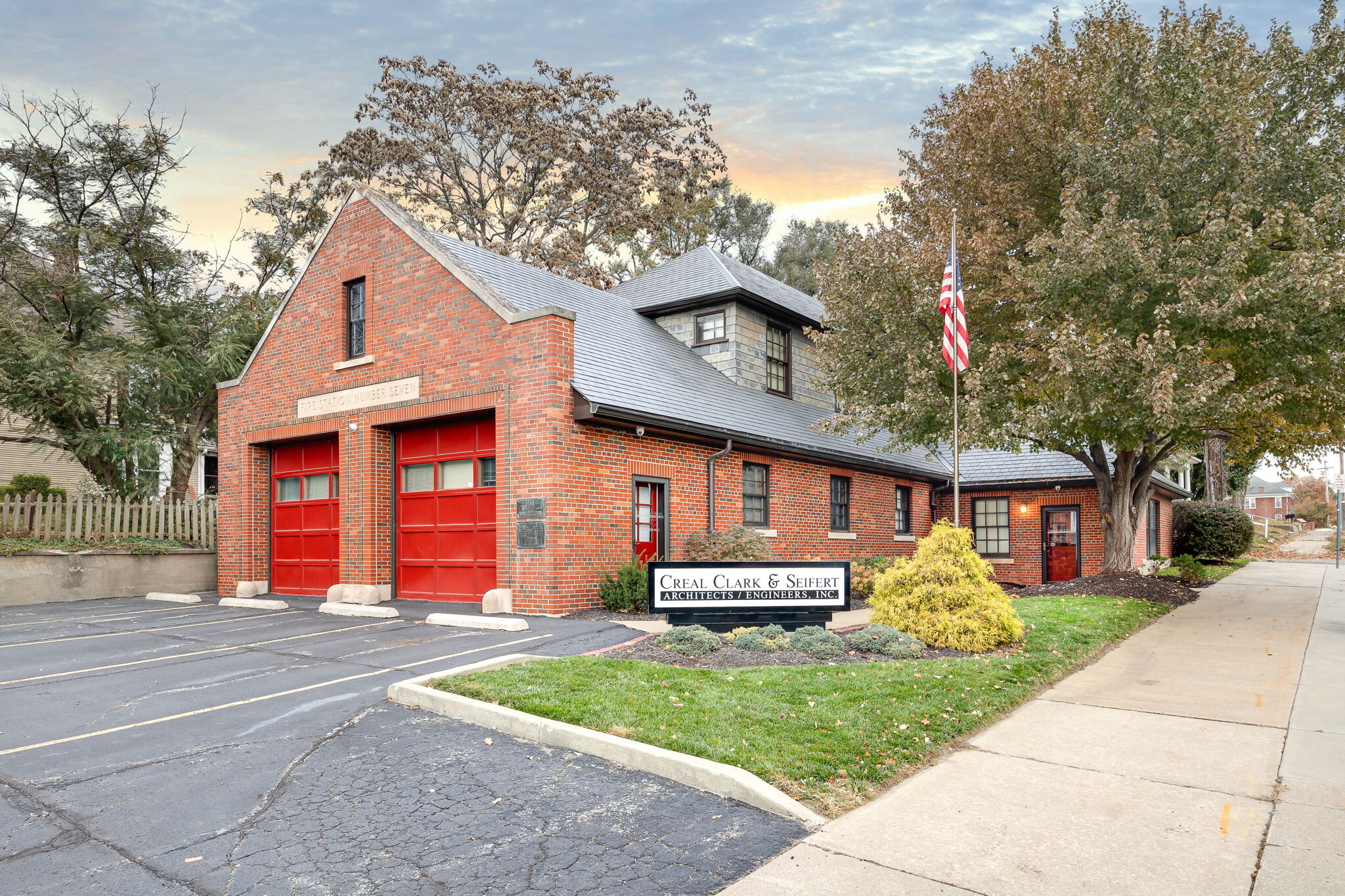 919 Corby St, Saint Joseph, MO for sale Primary Photo- Image 1 of 1