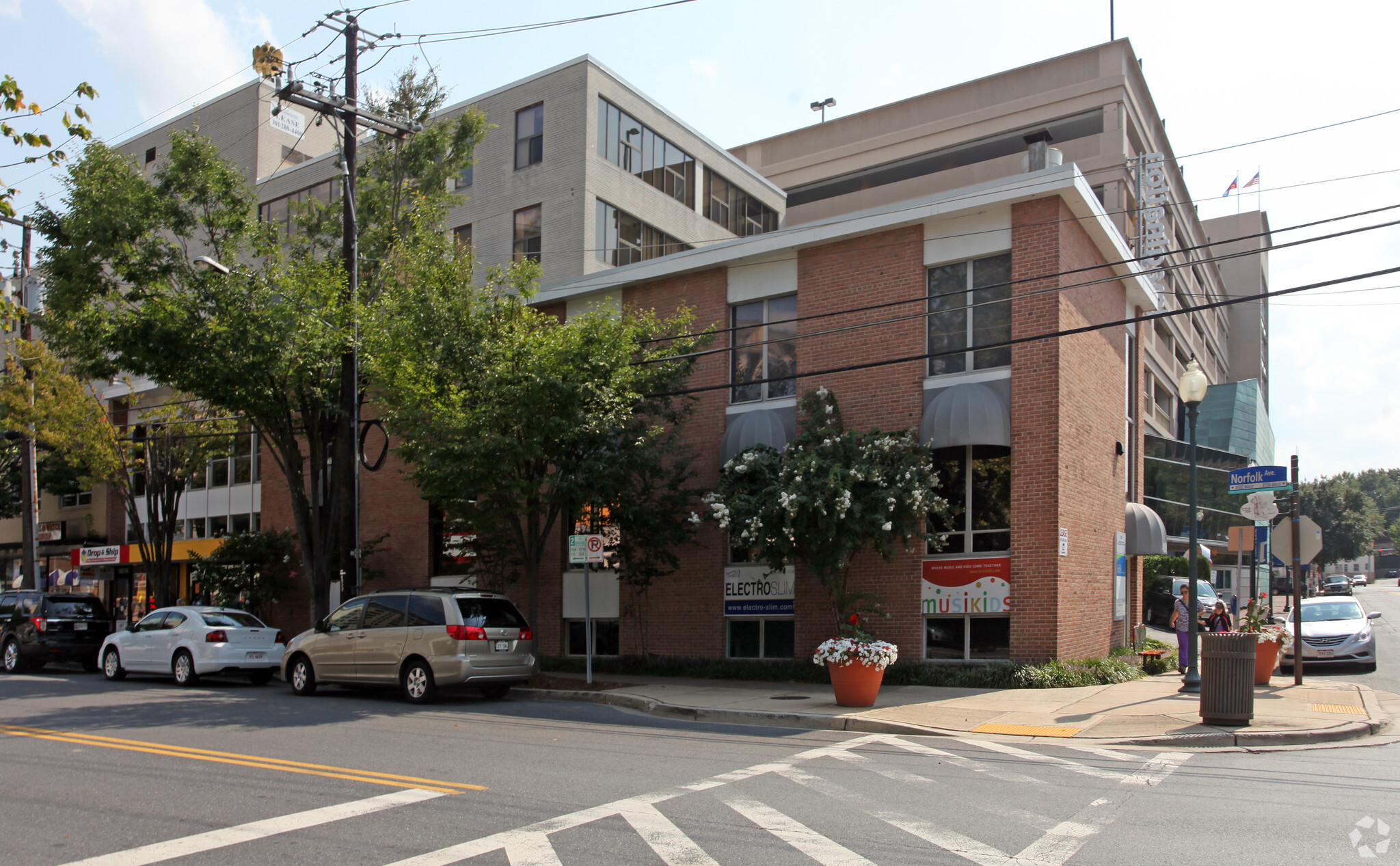 4900 Auburn Ave, Bethesda, MD à louer Photo principale- Image 1 de 14