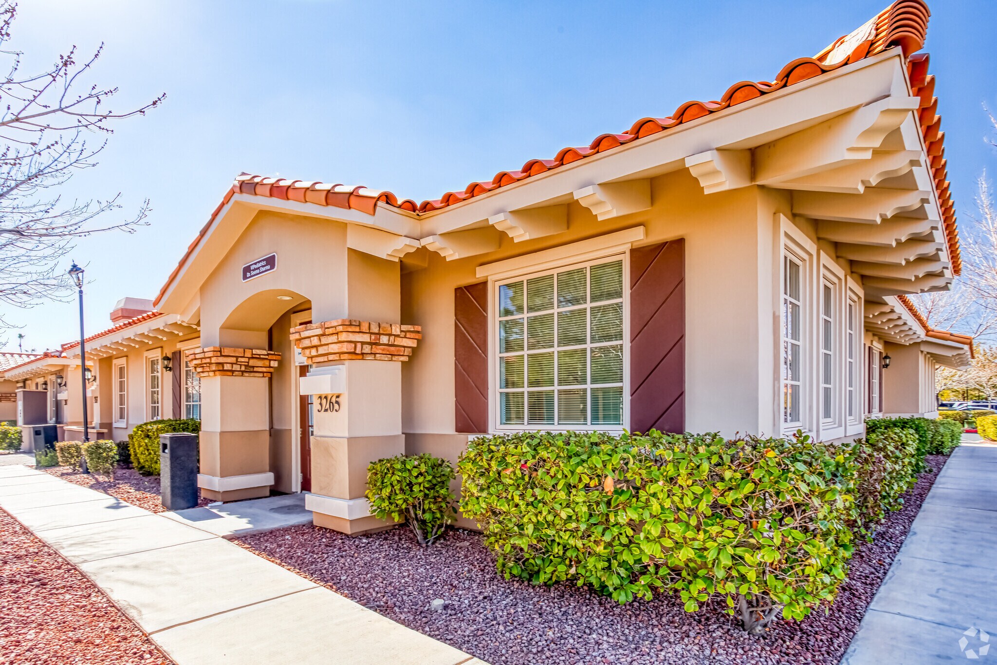 3263 E Warm Springs Rd, Las Vegas, NV à vendre Photo principale- Image 1 de 38