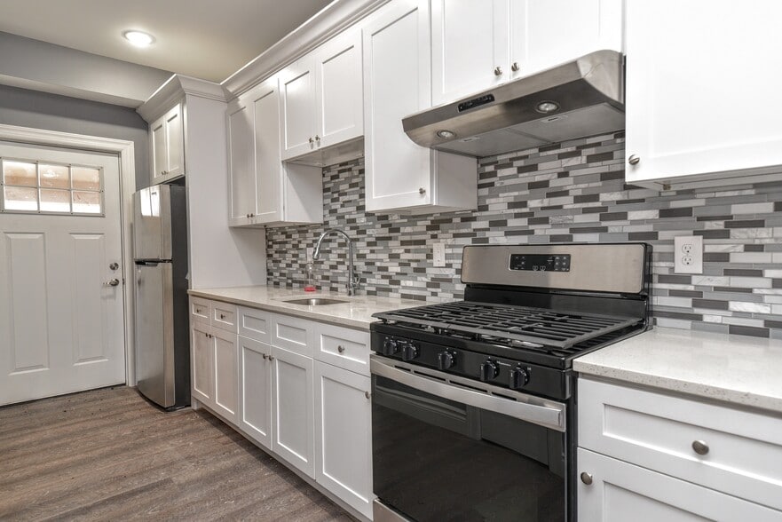 164 Atlantic St, Paterson, NJ for sale - Building Photo - Image 3 of 7